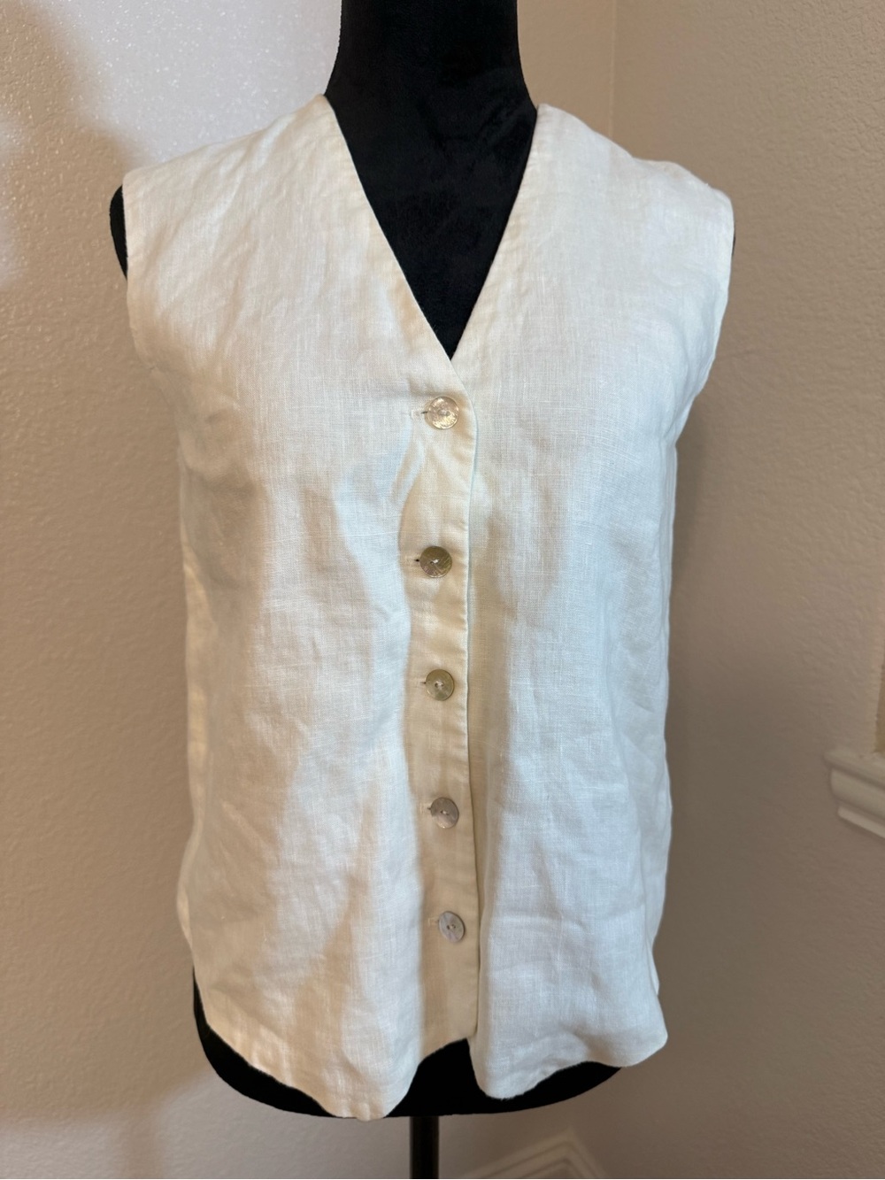 DONNI Women’s Linen Vest - Picture 4 of 8